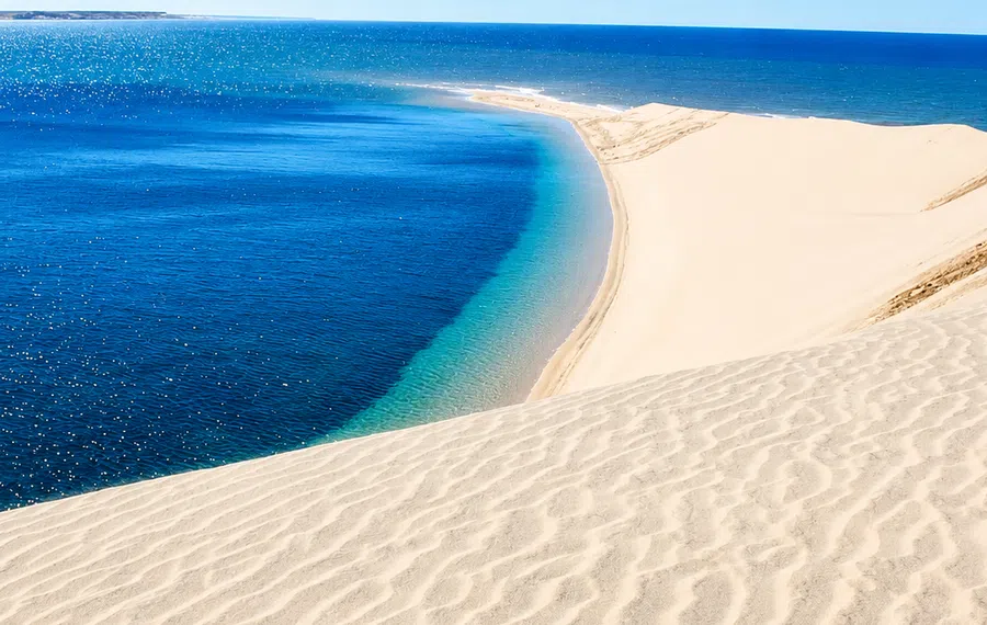 Dakhla — Lagoon & Desert Sea — Desert-sea edge