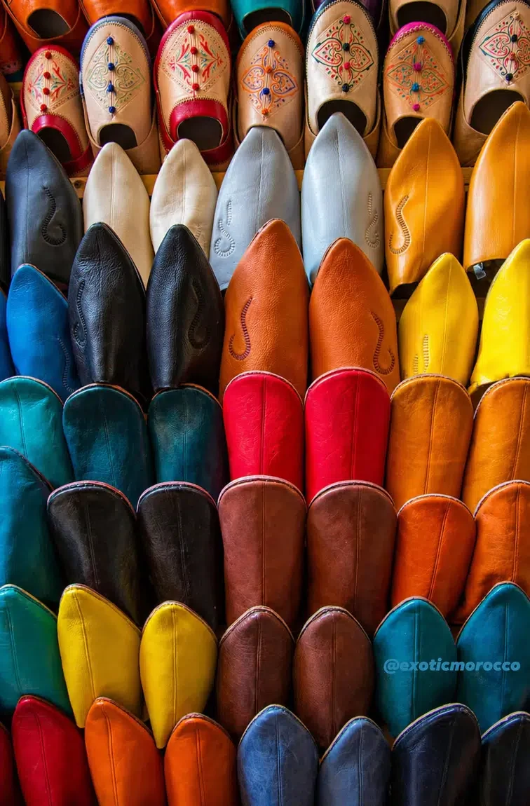 Themes — Moroccan crafts and colorful babouche slippers
