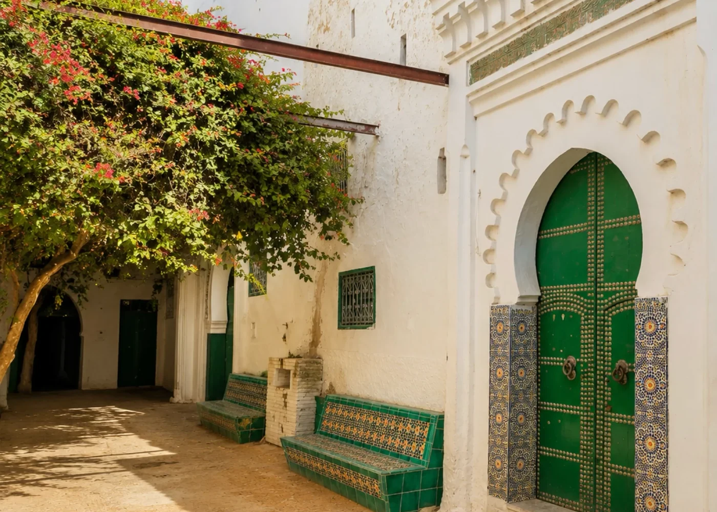 A shaded entrance in Tétouan.