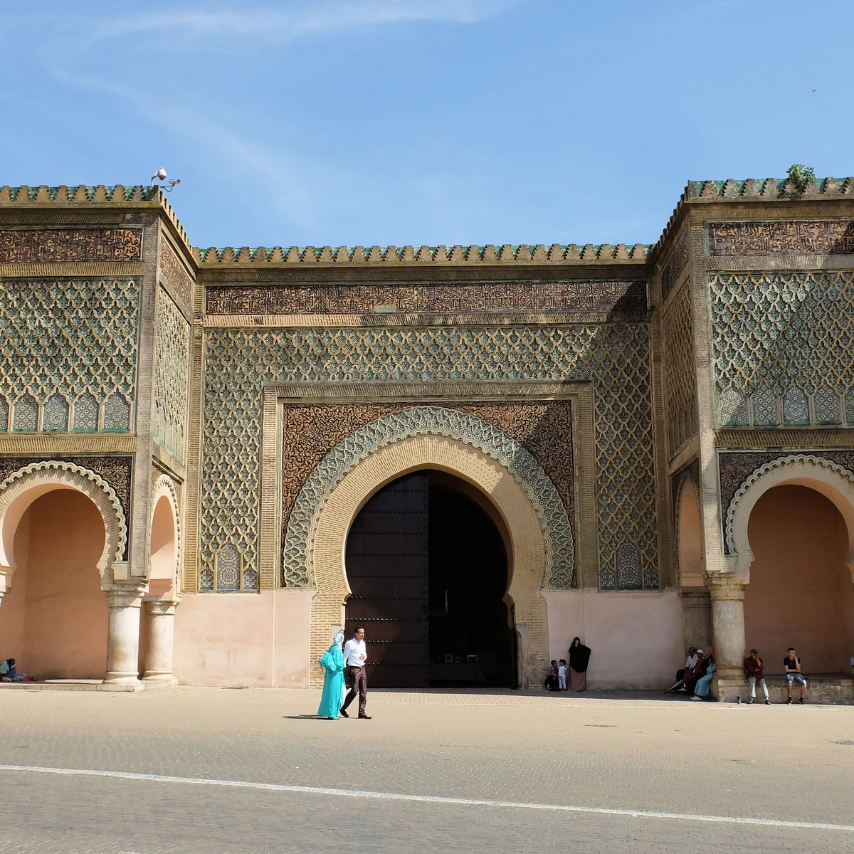Bab Mansour in Meknès: give the city its own time, beyond a photograph at the gate.