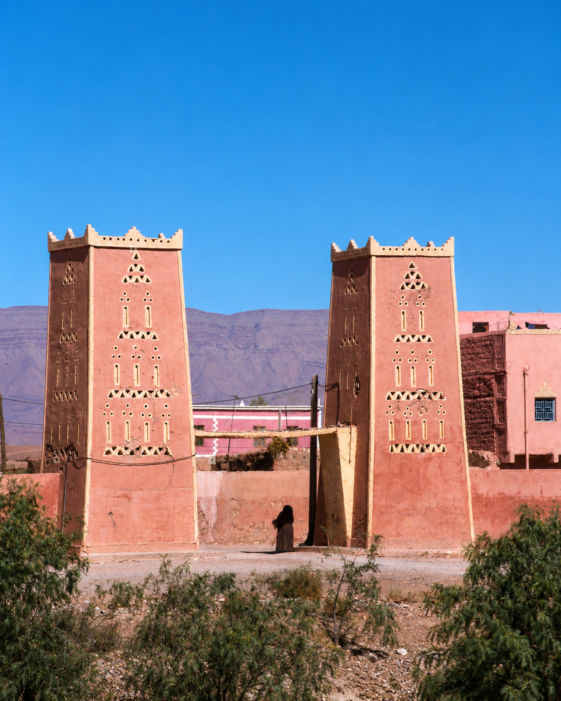 Earth-built towers in the Ziz-Tafilalt architectural landscape